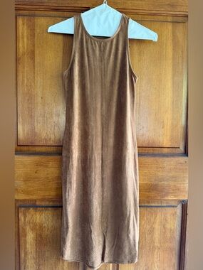 Women's Sleeveless Brown Velvet Midi Dress